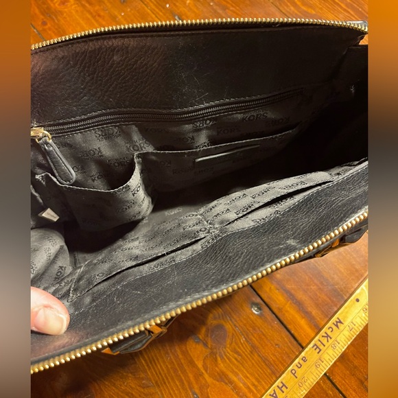 Michael Kors | Hudson Black Pebbled Leather Satchel - Picture 11 of 14